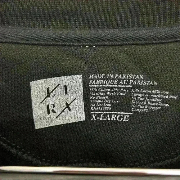 Lira Black Sweater Rose Flower Abstract Floral Graphic Size XL NWOT - Picture 4 of 4